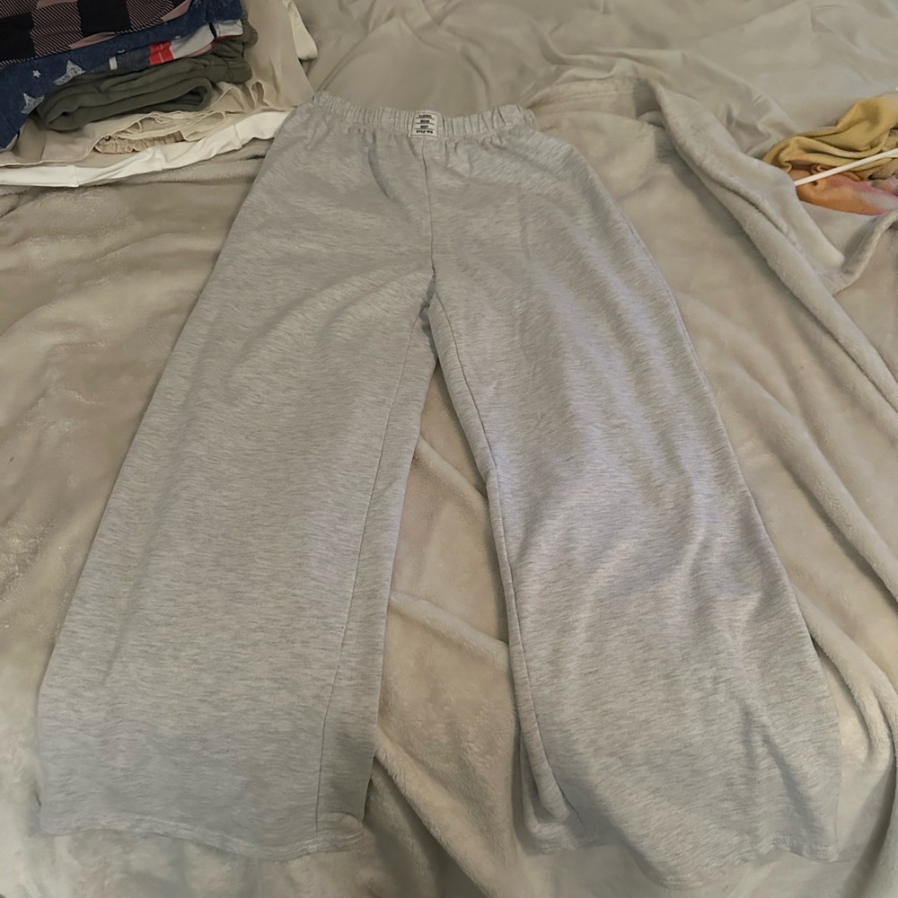 SHEIN Gray Sweatpants Relaxed Fit Joggers